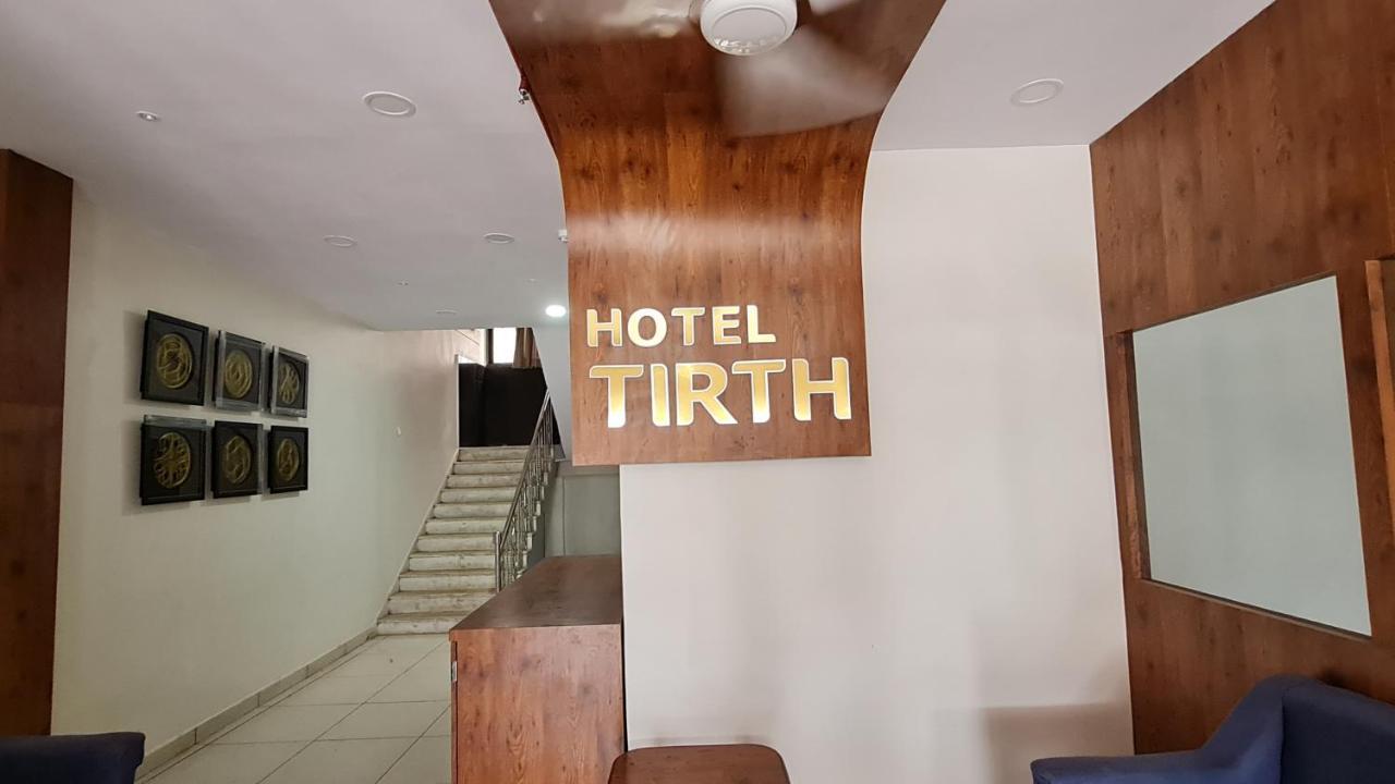 Hotel Tirth Ankleshwar Exteriér fotografie