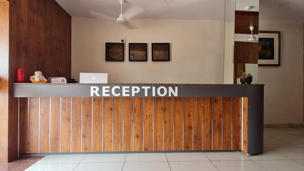 Hotel Tirth Ankleshwar Exteriér fotografie